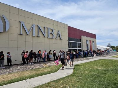 Por la ola de calor la Municipalidad de Neuquén modificó el horario de entrega de kits escolares