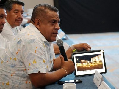 Presidente municipal y mandos policiacos de Mitla son presentados ante MP por agresión contra CNTE