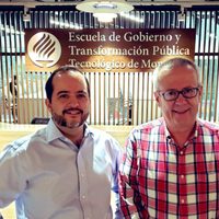 Carlos Urzúa ahora es profesor del Tec