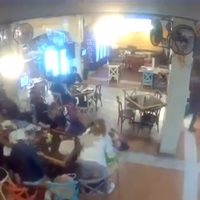 Difunden video del asalto a comensales en el restaurante El Carnal en la GAM; detienen a dos