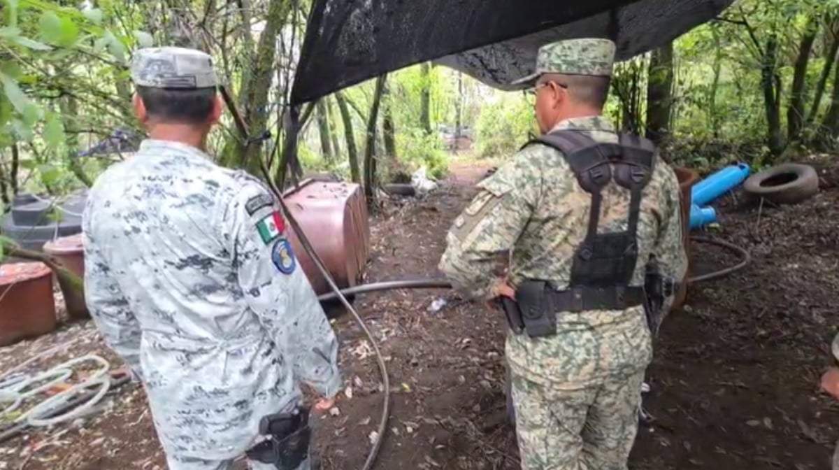 Militares en el narcolaboratorio