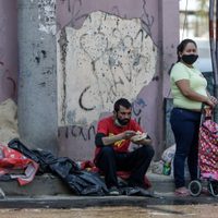 La pobreza alcanzó casi el 40% en Argentina durante el segundo semestre de 2021, según el INDEC