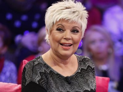 Mientras Carmen Borrego llora por trabajo, Terelu Campos podría pegar el portazo de Telecinco