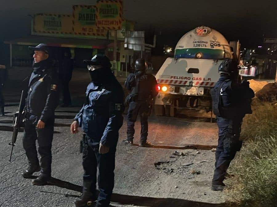 Elementos de la secretaría de Seguridad liberaron las vías bloqueadas en Comitán