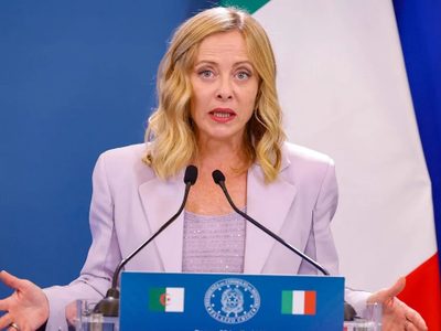 Meloni criticó a los intelectuales que dicen que ella gana elecciones porque la maquillan bien