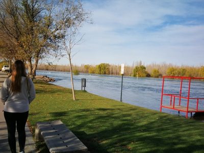 La facultad de Turismo genera conciencia para cuidar el río Limay
