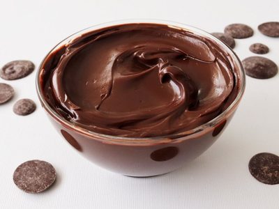 Ganache de chocolate ultracremoso y con 1 ingrediente secreto para lograr una textura única y perfecta para tus postres