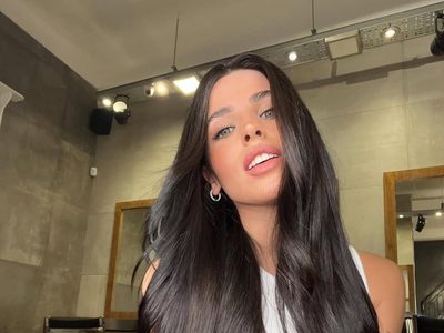 Valentina Cervantes deslumbra con un look boho-chic que conquista las redes y anticipa la nueva temporada