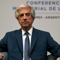 "Se fue un caballero de la política": Macri llora la partida de Tabaré Vázquez