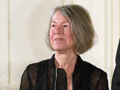 Fallece la poeta galardonada con el Nobel Louise Glück