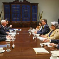 Reunión México-EU concluye sin acuerdo migratorio; seguirán conversaciones