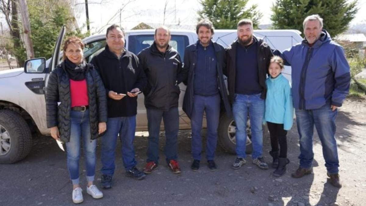 Funcionarios del ENACOM y la Municipalidad de San Martín de los Andes. Fuente (Facebook)