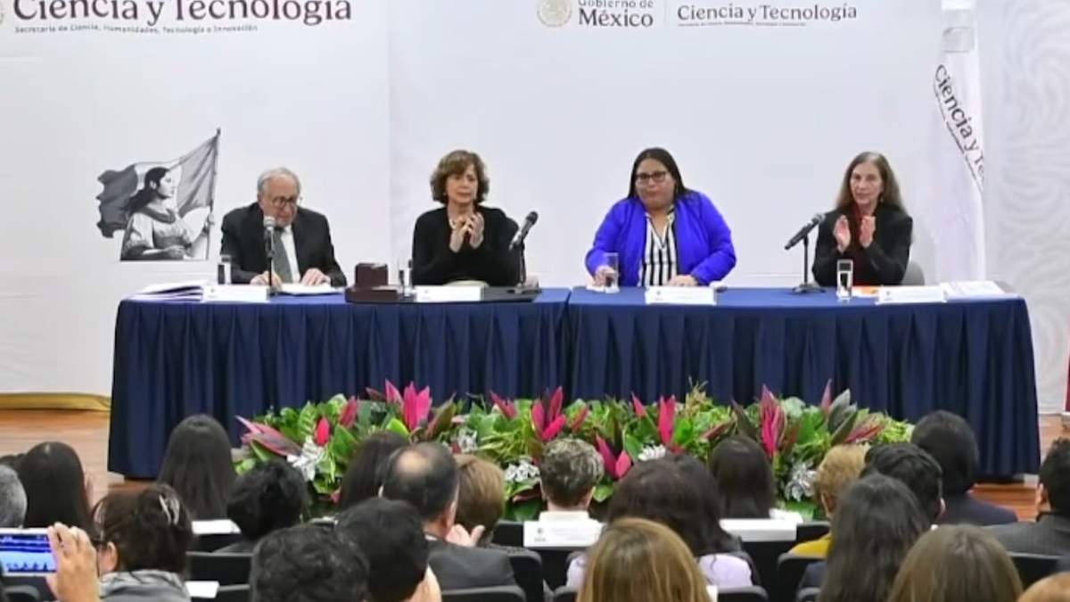 Conferencia de Rosaura Ruiz Gutiérrez, secretaria de Ciencia, Humanidades, Tecnología e Innovación (Secihti)