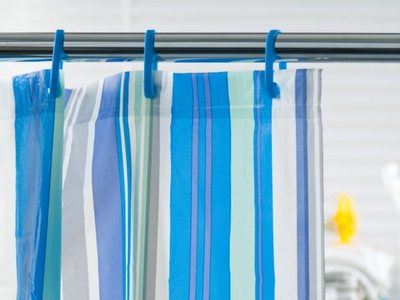 No tires tu vieja cortina de baño y convertila en un accesorio que puede salvarte