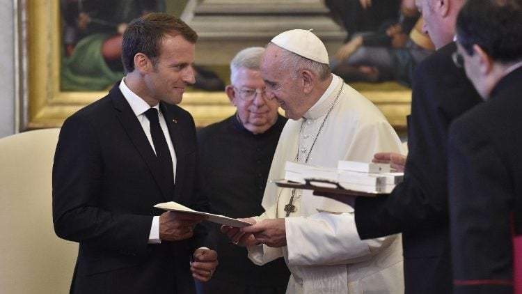 Visita de Macron al Papa en 2018