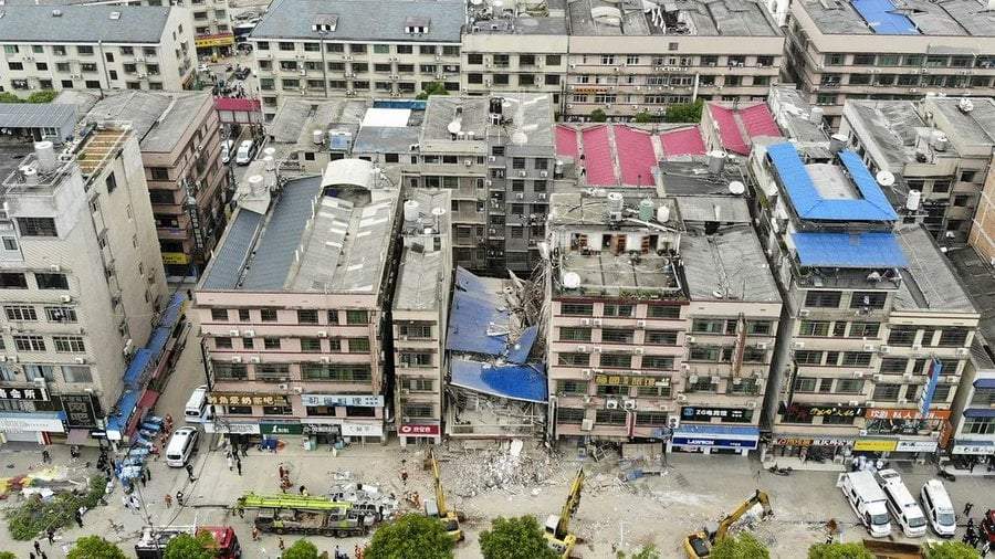 Edificio de ocho pisos que se derrumbó en la ciudad china de Changsha, provincia de Hunan