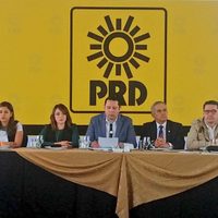 PRD pone su registro a disposición de un nuevo proyecto que sea contrapeso a AMLO