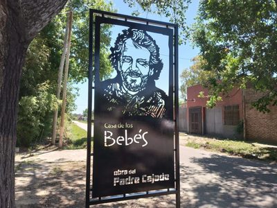 Una niña de 7 años fue atacada a golpes en una escuela y las maestras no avisaron a lo padres