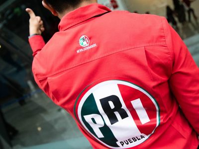 Nueva fase en la guerra interna del PRI: llaman a un frente nacional de militantes contra “Alito”