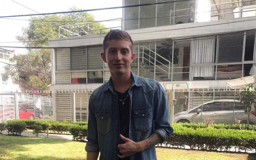 El actor, famoso por su personaje en la serie Vecinos, tenía 22 años