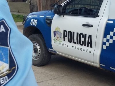 Robo y secuestro en Neuquén: una víctima escapó tras forcejear con personas armadas