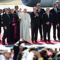 Llega el Papa a Juárez; lo arropan el gobernador, un secretario de Estado y el alcalde