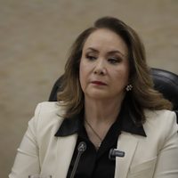 INE ordena a Yasmín Esquivel retirar publicaciones pagadas en Facebook