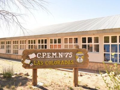 Siguen sin clases los alumnos del CPEM 75 de Las Coloradas