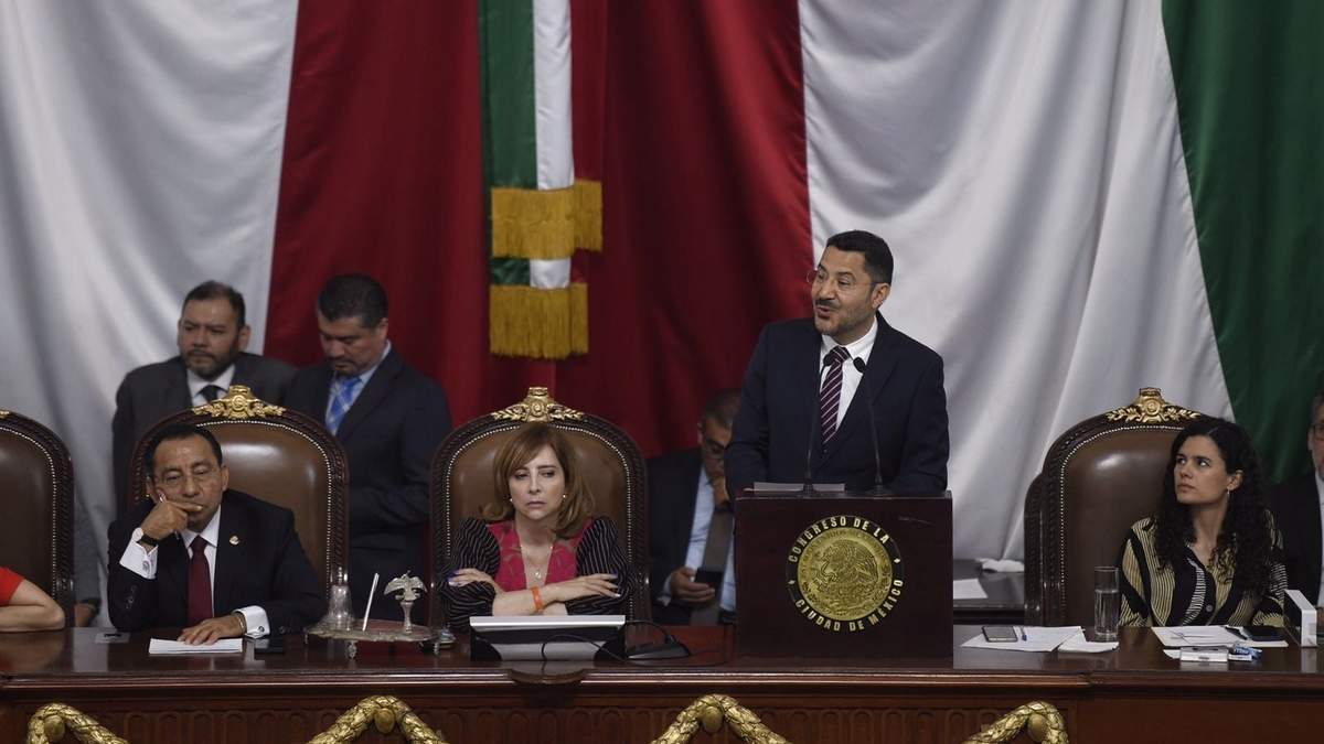 Martí Batres en el Congreso de la CDMX