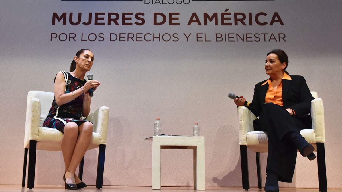 Claudia Sheinbaum y Pepa Bueno, directora de El País