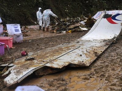 Una semana después, lograron identificar a todas las víctimas del trágico vuelo en China
