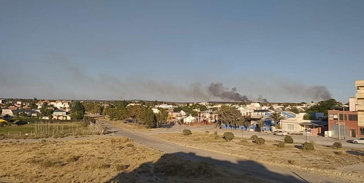 Incendios forestales en Las Grutas Fuente: (Instagram)