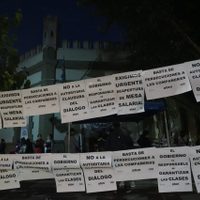 Con un bloqueo a Casa de Gobierno, Aten denunció prácticas ilegales, intimidatorias y persecutorias