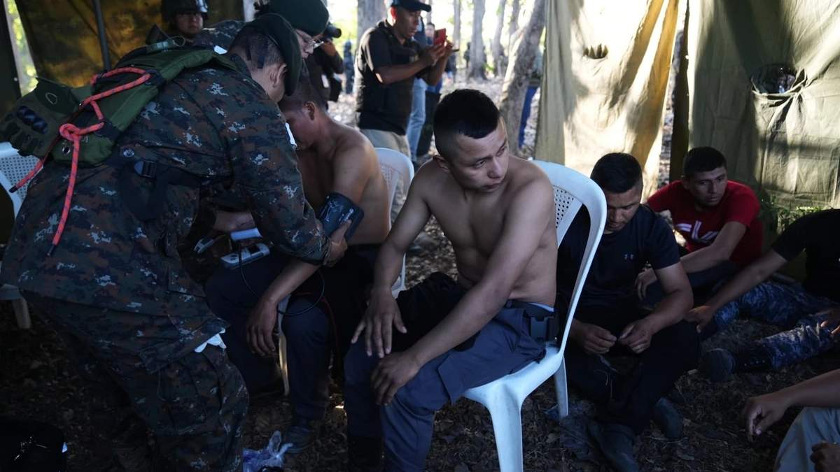 Nueve policías guatemaltecos muertos tras ataques de pandillas
