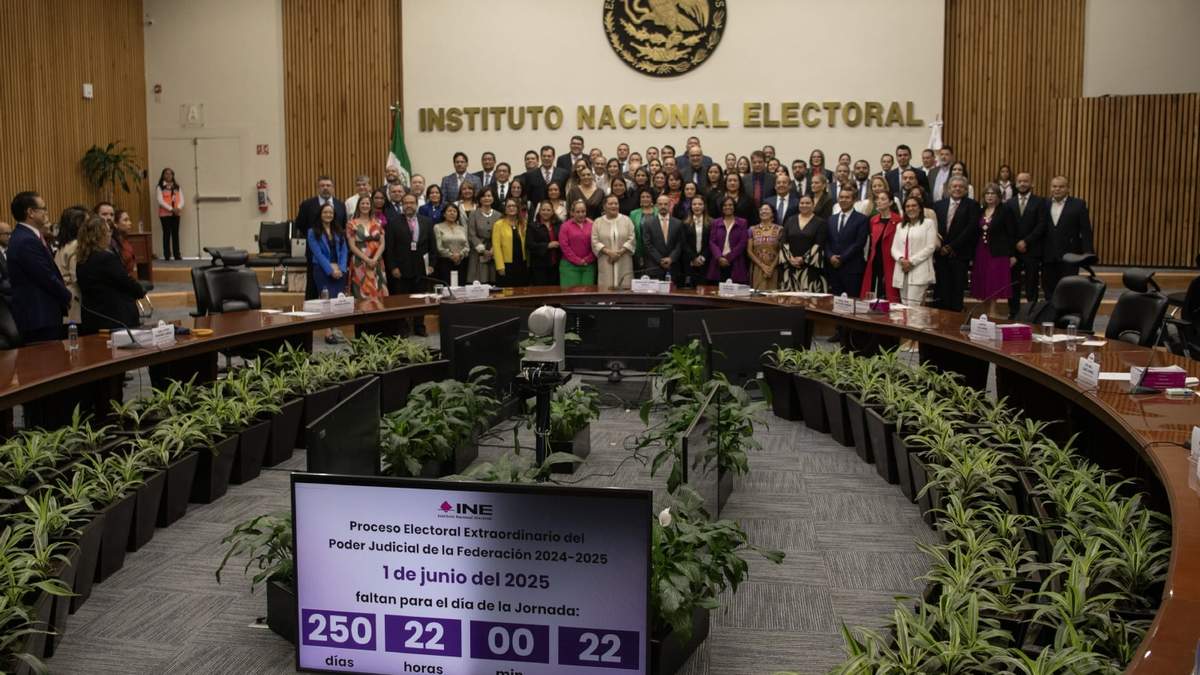 Sesión del INE