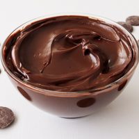 Ganache de chocolate ultracremoso y con 1 ingrediente secreto para lograr una textura única y perfecta para tus postres