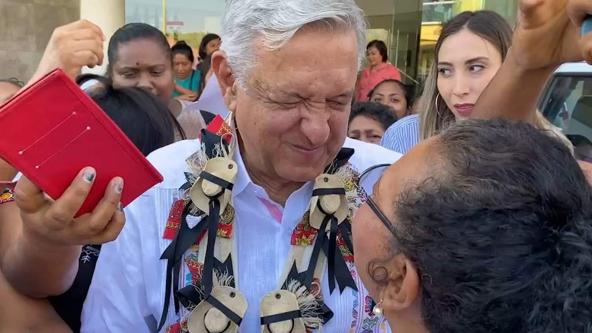 El presidente no cumplió con las medidas de prevención. Fuente: (Twitter)
