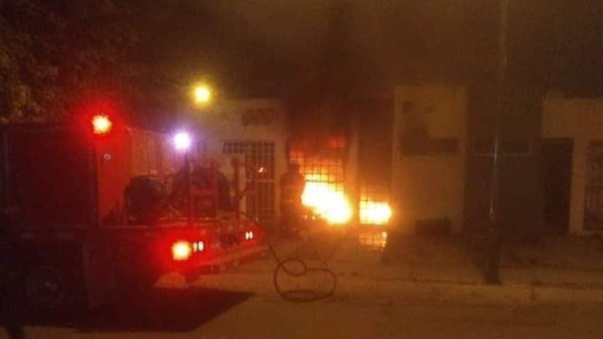 Bomberos de Celaya acudieron a apagar el incendio