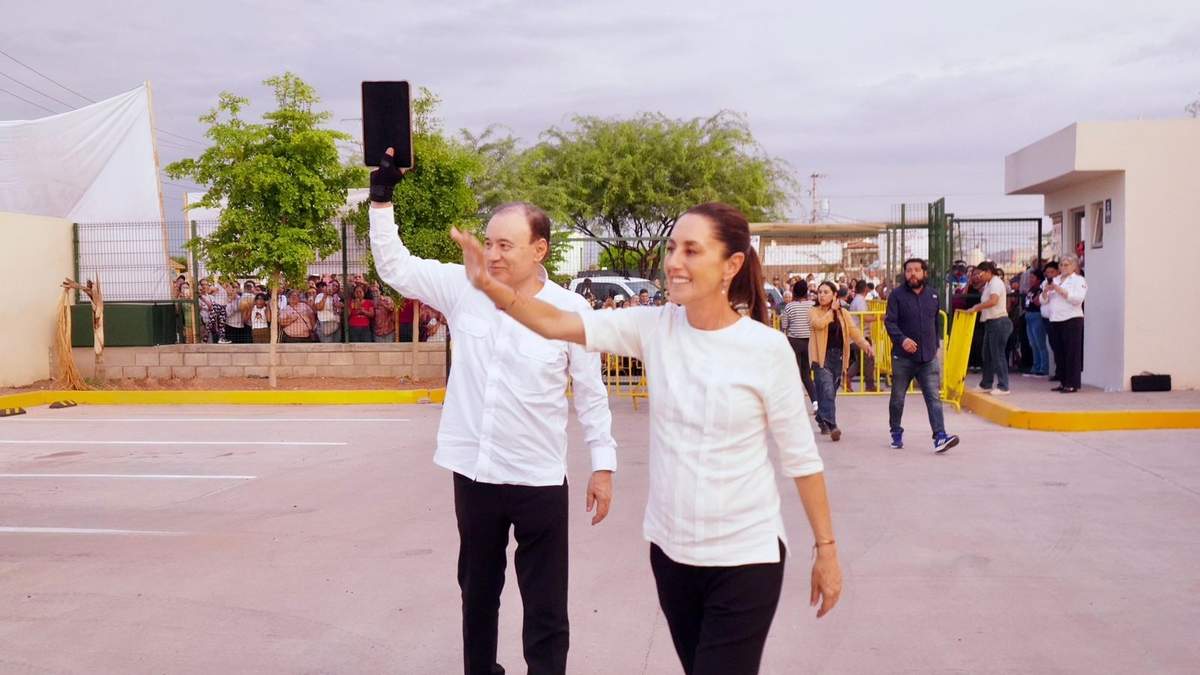 El gobernador Alfonso Durazo y la presidenta Claudia Sheinbaum