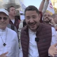 “Un chingo y dos montones” el aforo en la marcha de AMLO: Martí Batres (Video)