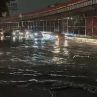 Tormentas provocan inundaciones y la suspensión del servicio en la Línea A del Metro (Videos)