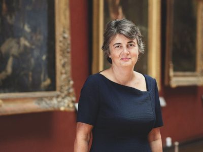 La directora del Louvre reconoce el fracaso por el robo de joyas