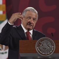 AMLO reprocha a diputados por salirse de la sesión durante la votación para nacionalizar el litio