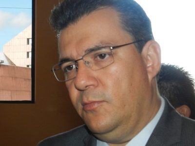 El carcelero de turbio historial
