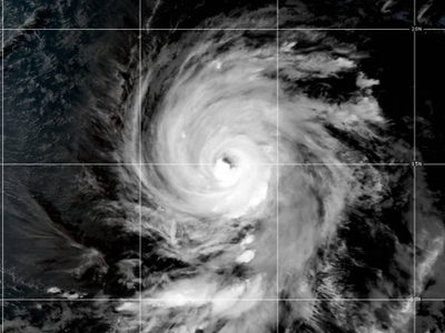 Larry ya es huracán categoría tres y amaga con ser uno de los más poderosos en el Atlántico