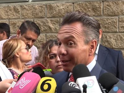 Gobernador de Jalisco regala viajes a NY tras críticas por nueva tarjeta de transporte