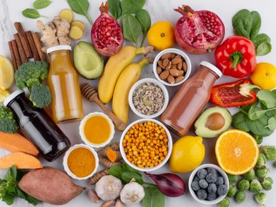 Cubitos antiinflamatorios: fáciles de preparar en casa para estos días de frío en los que querés desinflamar la panza