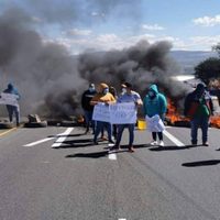 Bloquean carretera Celaya-Querétaro para exigir seguridad