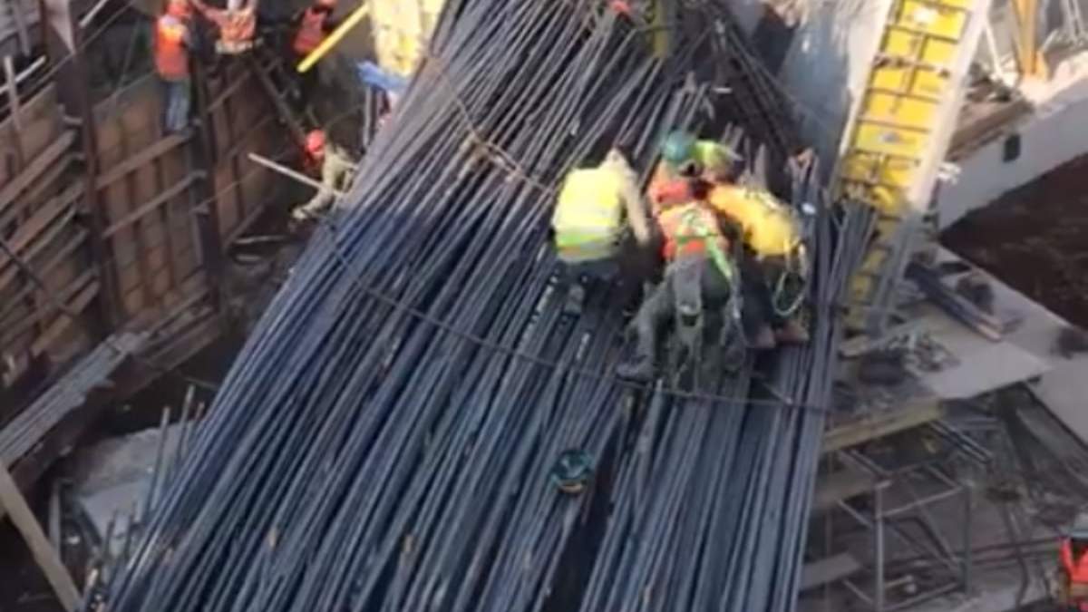 Trabajadores intentaron sacar a sus compañeros