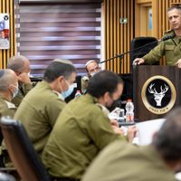 Ejército israelí responde con bombardeo ataque de cohetes de Líbano